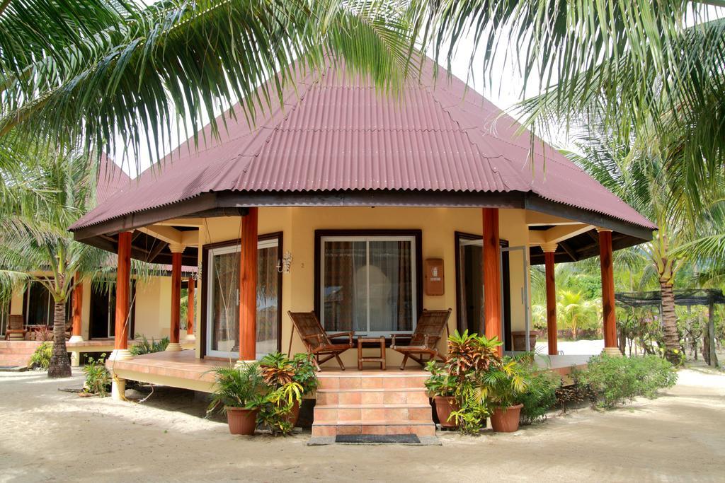 Le Palme Beach Resort Pandan Buitenkant foto