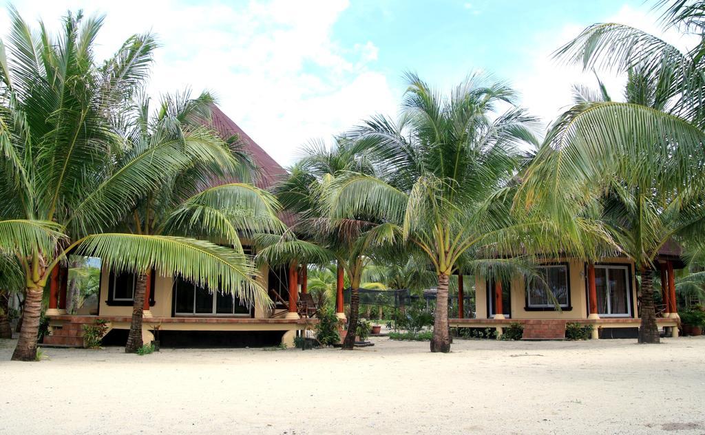 Le Palme Beach Resort Pandan Buitenkant foto